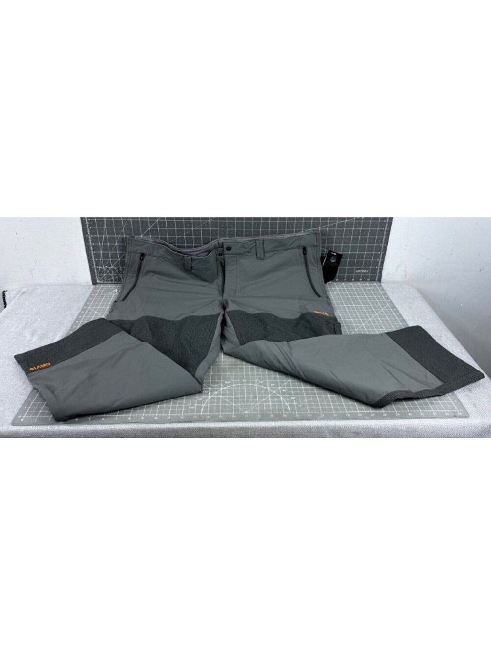 Men's Upland Hunting Softshell Pant Slate/Dark Shadow Size 46/32 Orvis